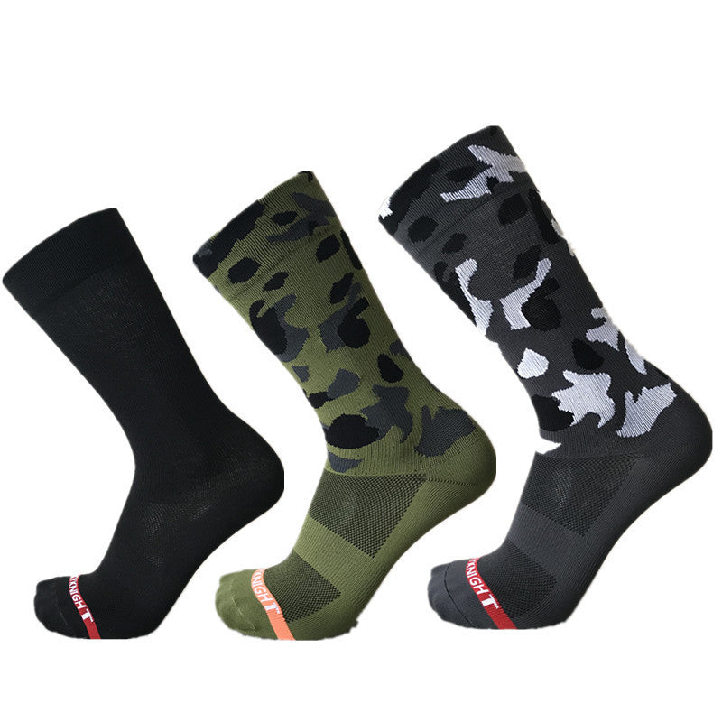 Green camouflage cycling socks